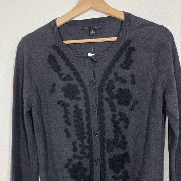 Banana Republic Sweater Womens Medium Gray Silk Blend Applique Cardigan Floral - Picture 2 of 15